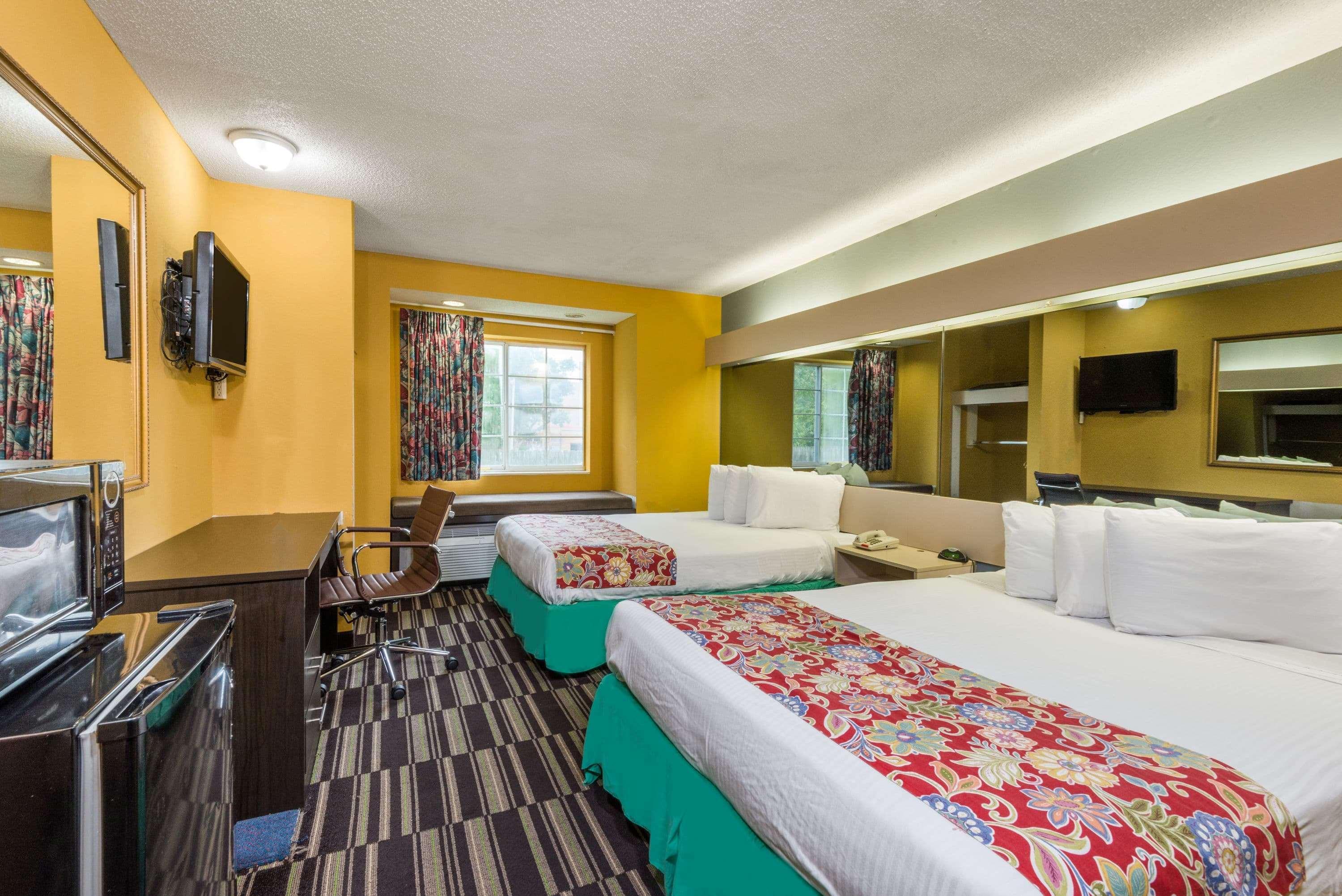 Microtel Inn & Suites By Wyndham Riverside Dayton Zewnętrze zdjęcie